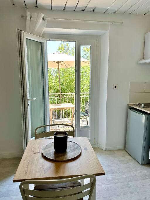 Grand Studio & Terrasse Privee Йер Экстерьер фото