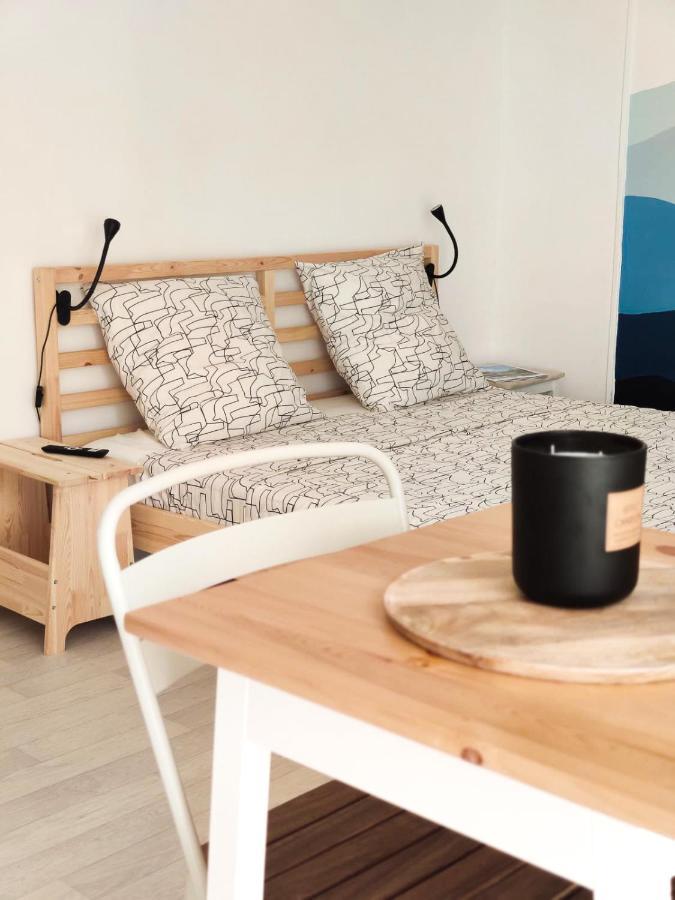 Grand Studio & Terrasse Privee Йер Экстерьер фото